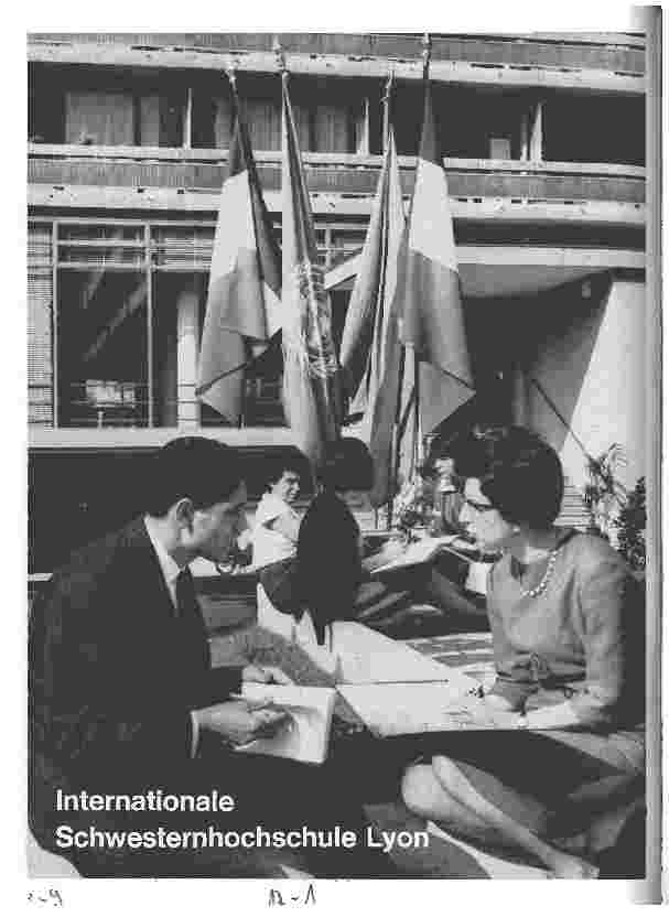 Vorschauseite 1: Internationale Schwesternhochschule Lyon