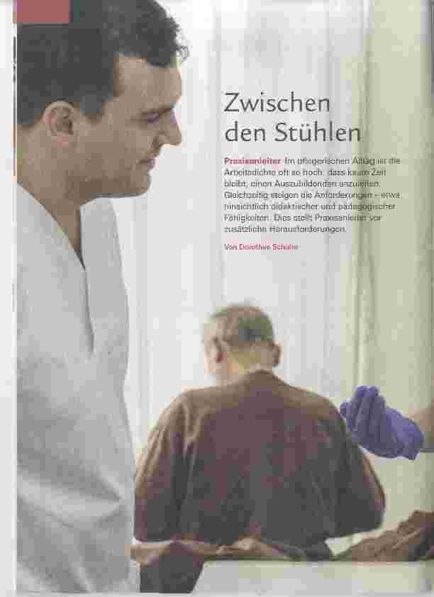 Vorschauseite 1: Zwischen den Stühlen