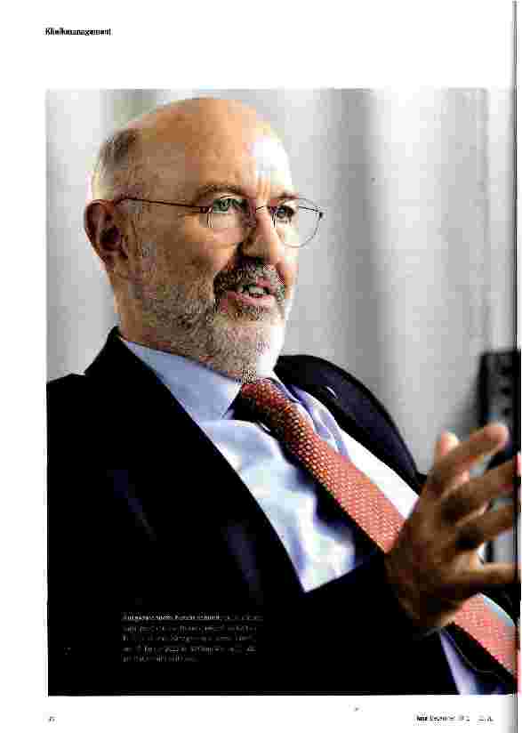 Vorschauseite 1: MANAGER DES JAHRES 2011 AGAPLESION-GRÜNDER BERND WEBER