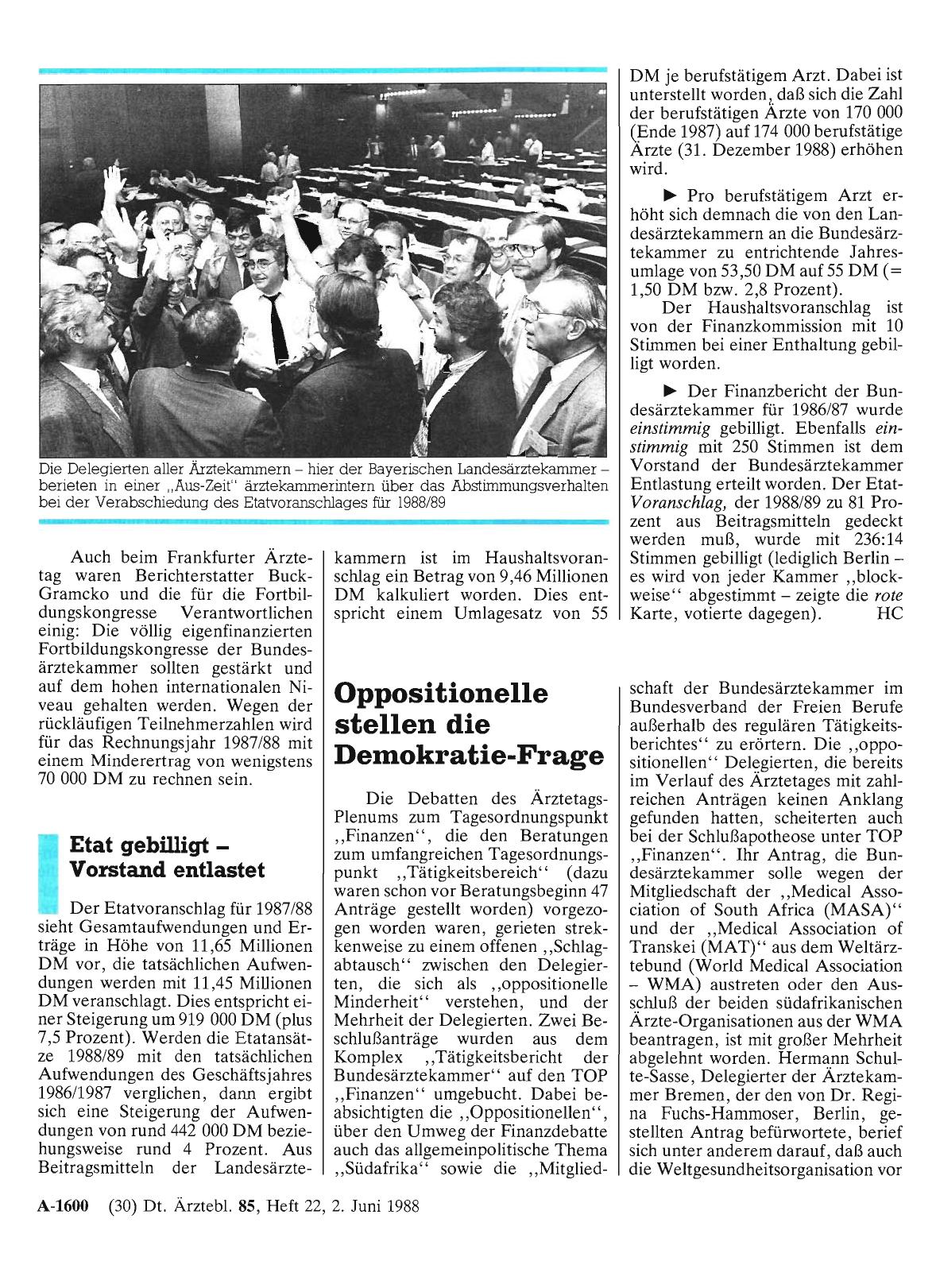 Vorschauseite 1: Oppositionelle stellen die Demokratie-Frage
