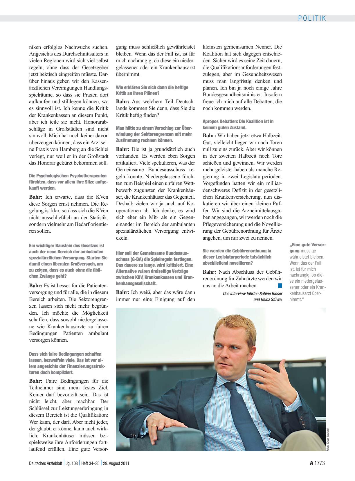 Vorschauseite 3: Interview mit Daniel Bahr, Bundesgesundheitsminister (FDP): „Die Abwanderung junger Ärzte in andere Berufsfelder müssen wir stoppen“